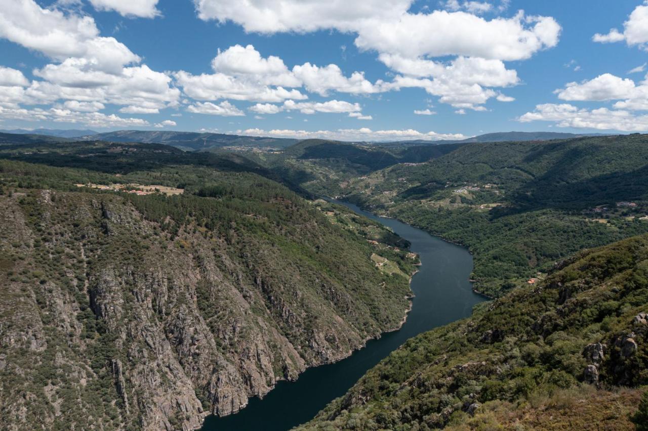 Alojamiento Turistico Caxide Parada De Sil Ribeira Sacra Экстерьер фото